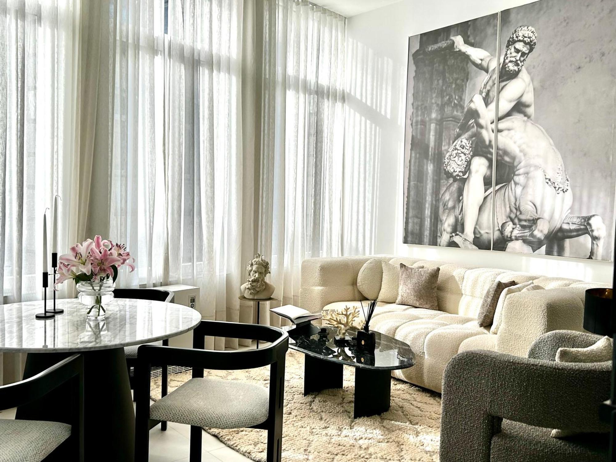 Апартаменты Phoenix Garden Монс Экстерьер фото