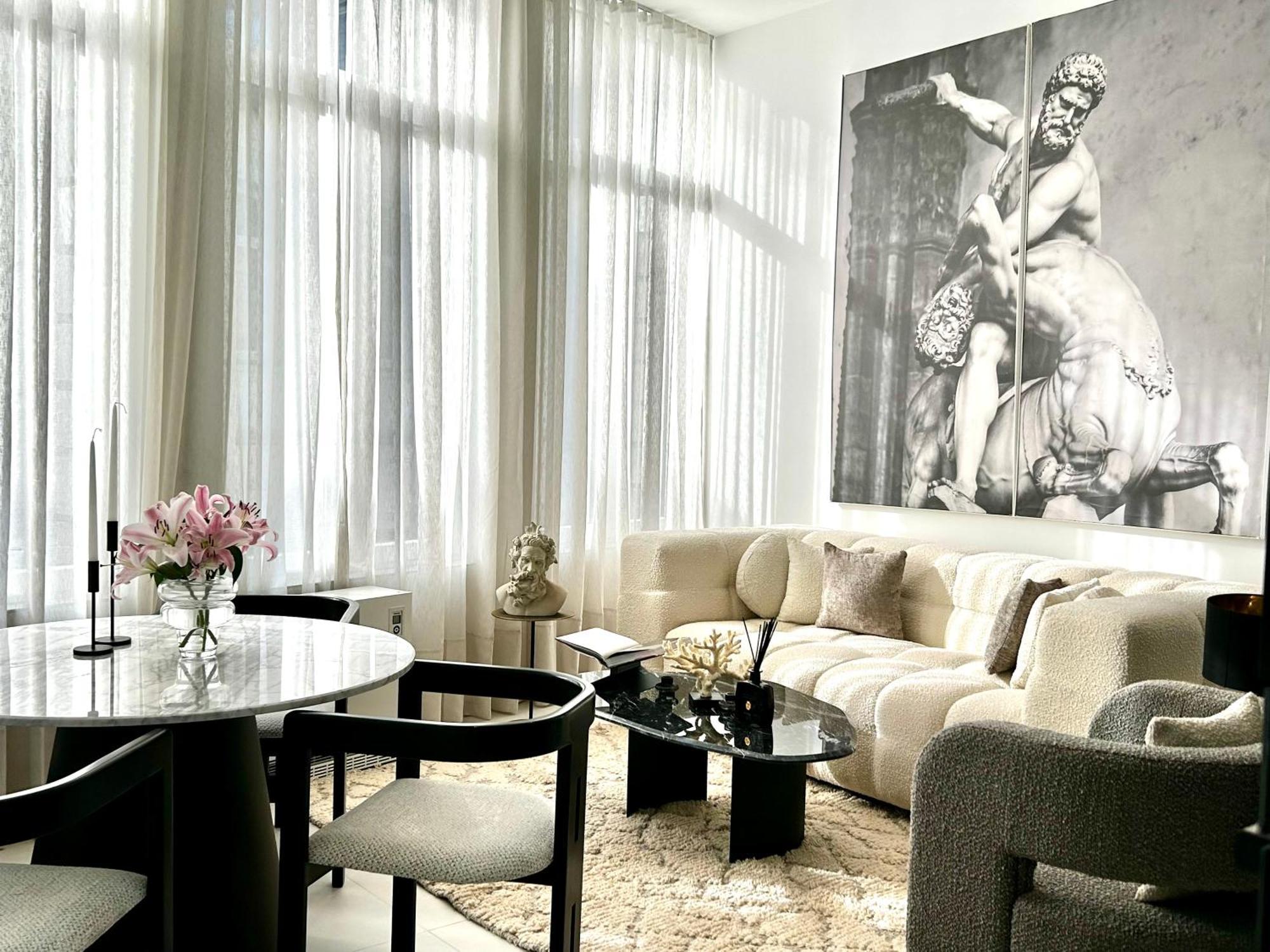 Апартаменты Phoenix Garden Монс Экстерьер фото